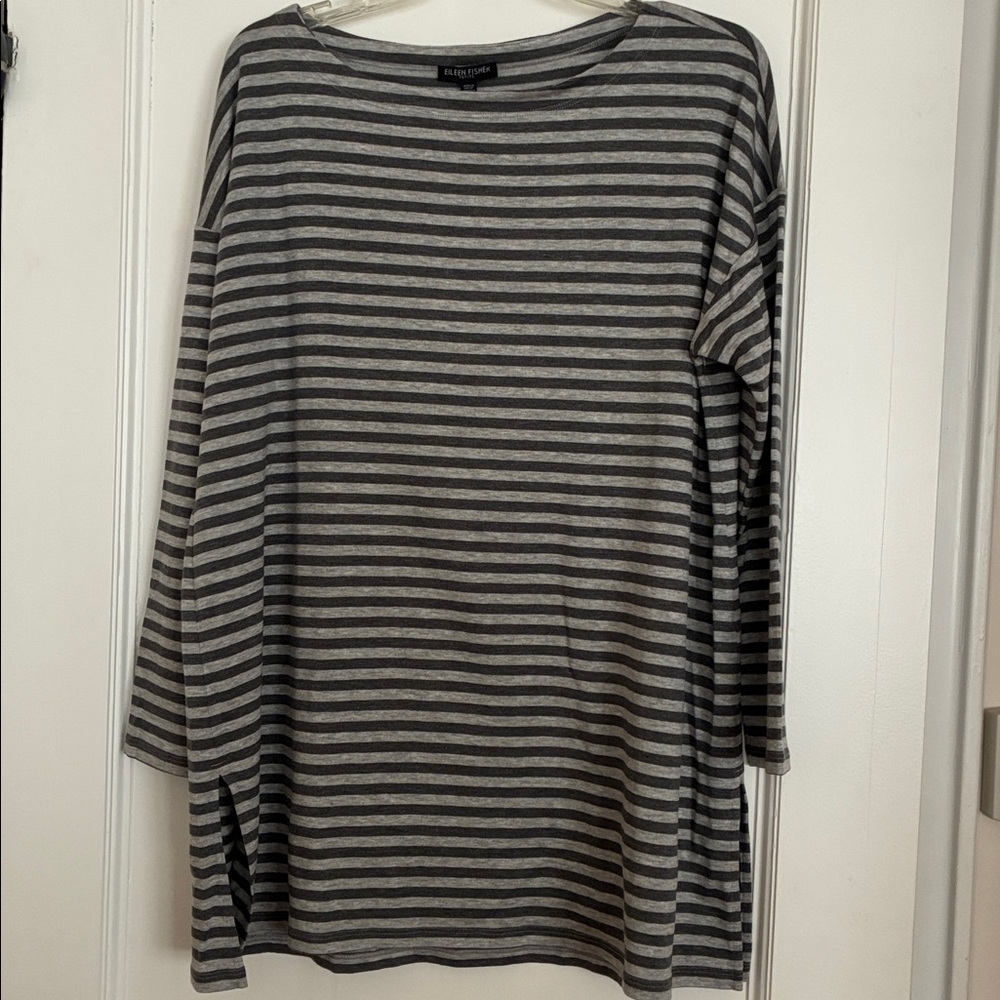 EILEEN FISHER gray striped bateau neck tunic top
Size petite large